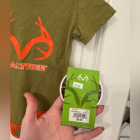 NEW NWT RealTree Onsie - Picture 2 of 3